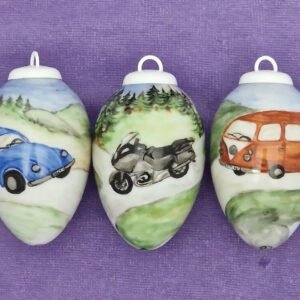Kleine Porzellaneier zum Hängen - Fahrzeuge