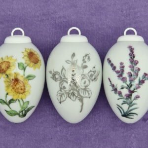 kleine Porzellaneier zum Hängen - Blumen