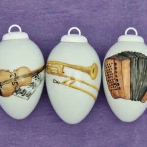 Kleine Porzellaneier zum Hängen - Instrumente
